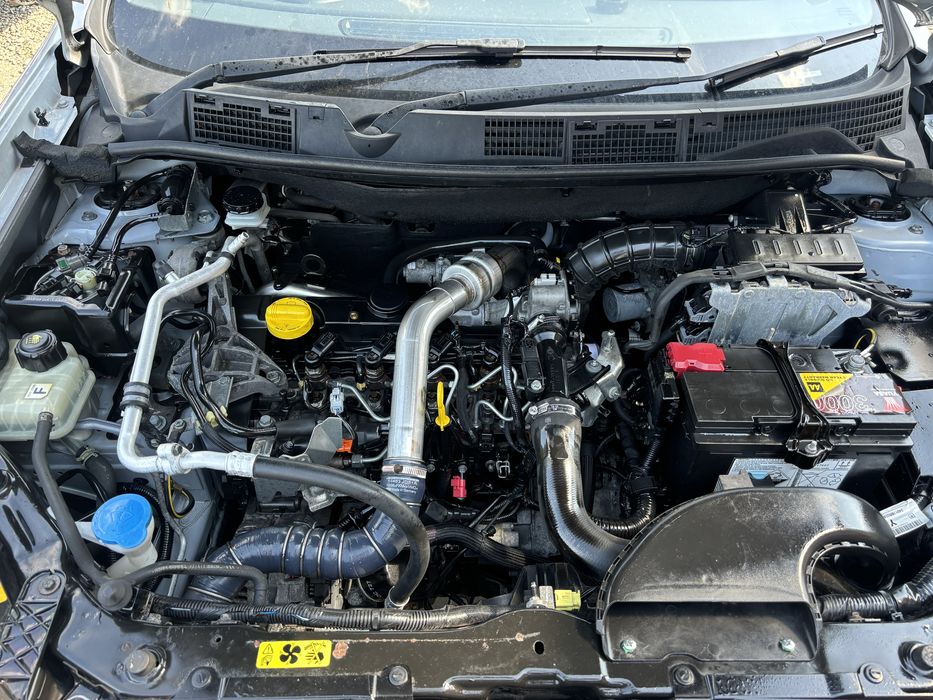 Nu gaseai bara capota far Nissan Qashqai j10 facelift acum o avem pe s