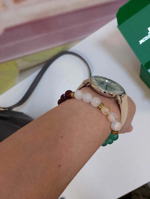 Нов марков дамски часовник Jacques Lemans 1-2112E