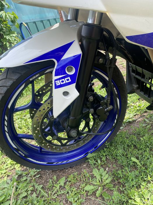 Продается спорт-байк racer strom 300