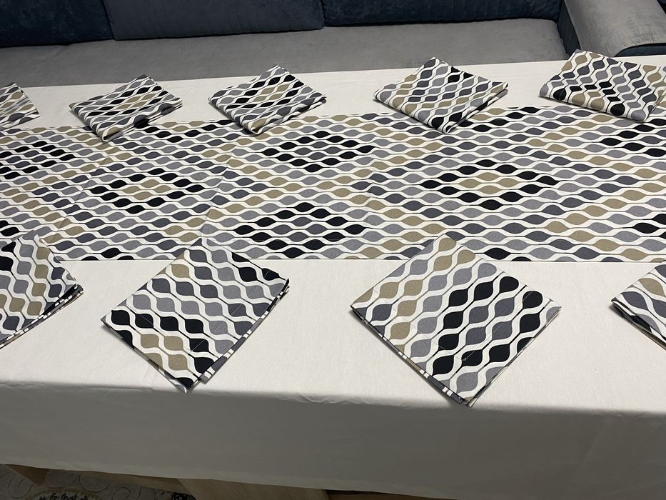 Скатерть, раннер и салфетки