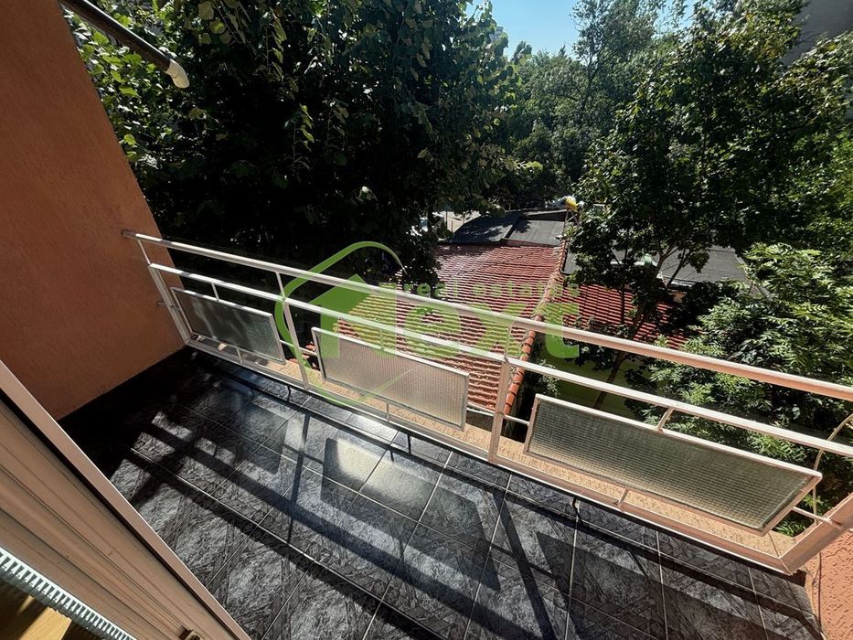 Дава се под наем Тристаен апартамент в София, Стрелбище - 110 кв.м за 850 € - Снимка #12