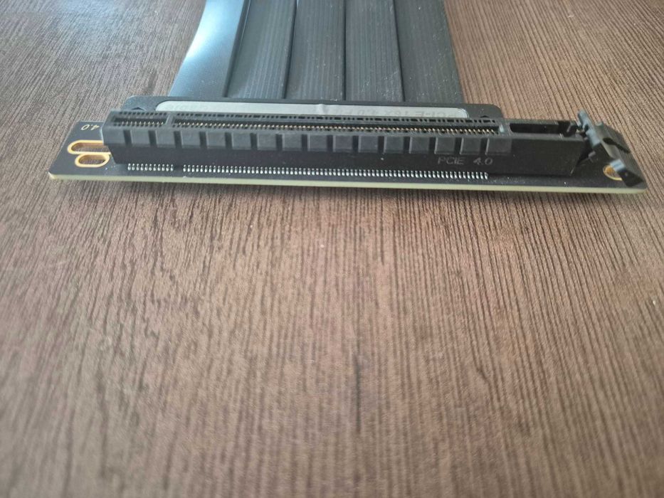 PCIe 4.0 x16 Riser Cable за видеокарта - 20/30/40/50 см