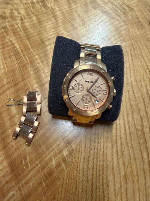 Ceas Fossil original, femei, cu cadran auriu