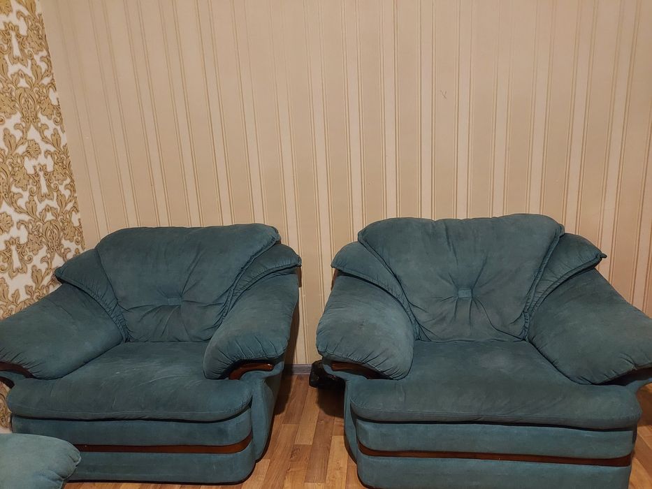 Диван  кресло  продам