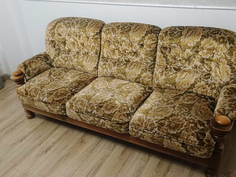 Vând canapea 3 locuri