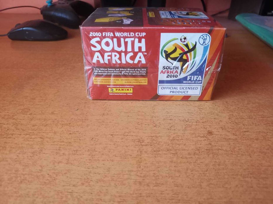 Cutie Panini FIFA World Cup 2010 Varianta cu 100 de plicuri