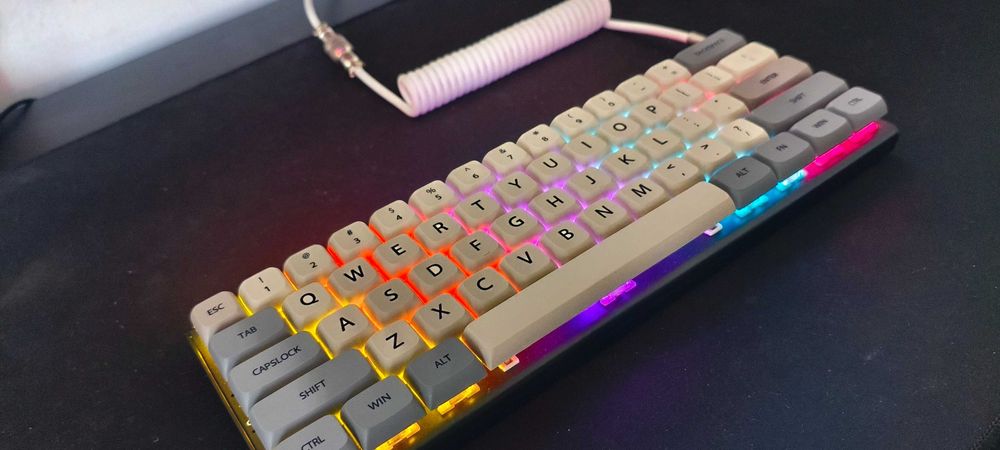 Tastatura Marvo KG903 cu taste custom si cablu spiralat