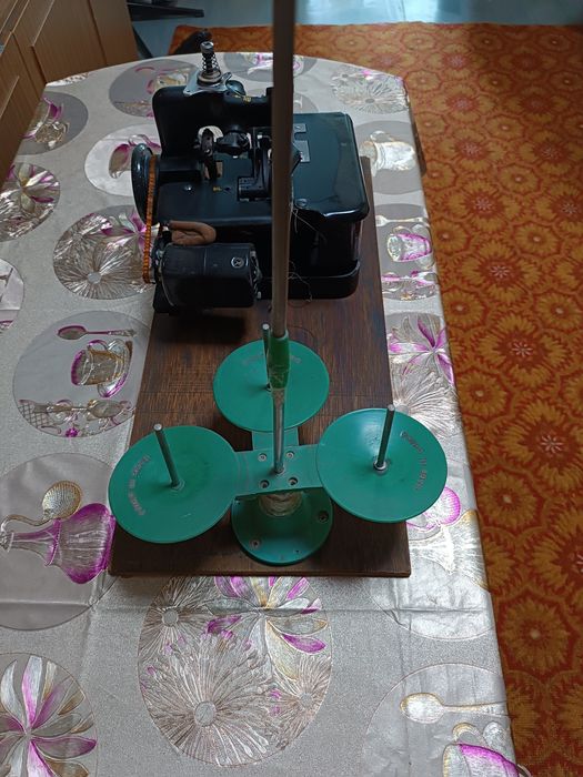 Оверлок трёх ниточный