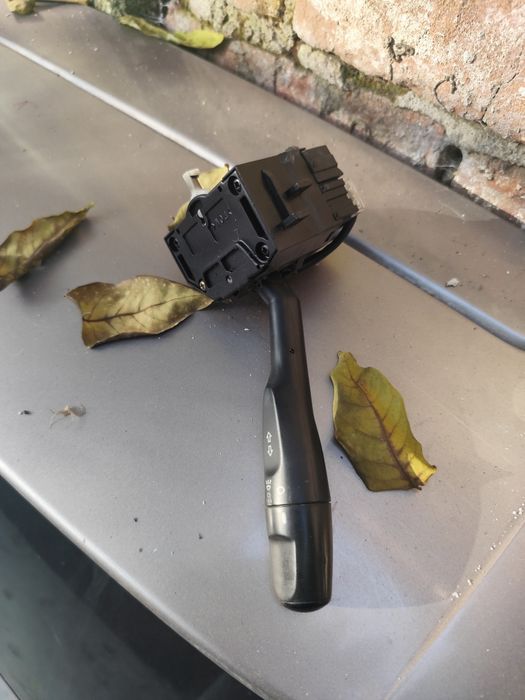 Лост за фарове и ми гадже за mitsubishi space runner