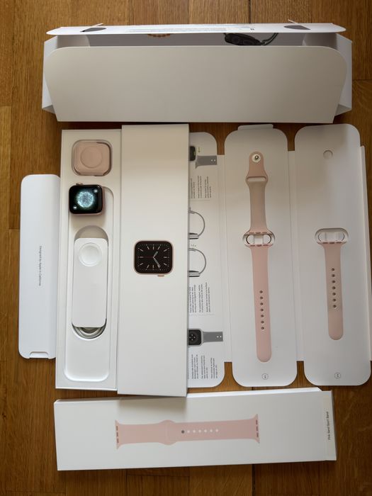 Apple Watch seria 6 Gold 40 mm Aluminium Case