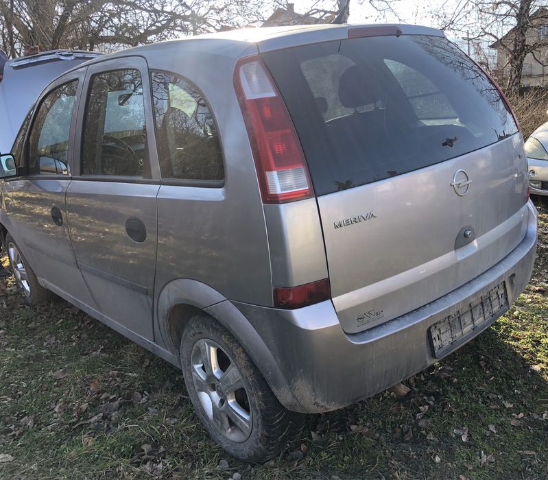 Opel meriva 1.6 i на части