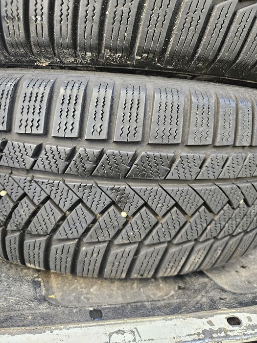 Гуми 225/55/17 2броя