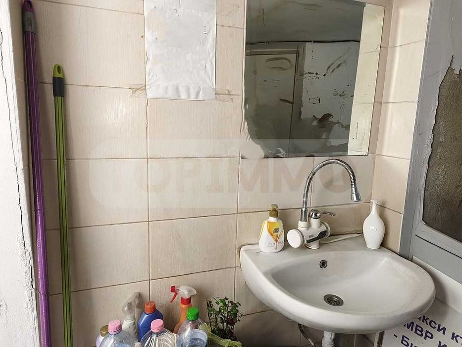 Дава се под наем Магазин в Варна, Гръцка махала - 38 кв.м за 1196.97 € - Снимка #6