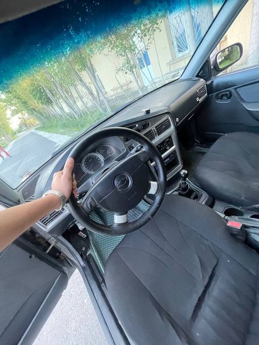 Nexia 2 2015 luxs 1.6 full