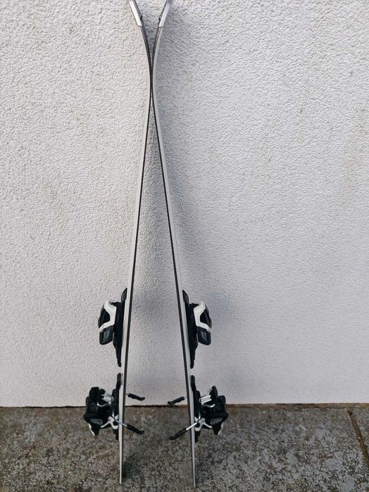 Продавам ски Атмик