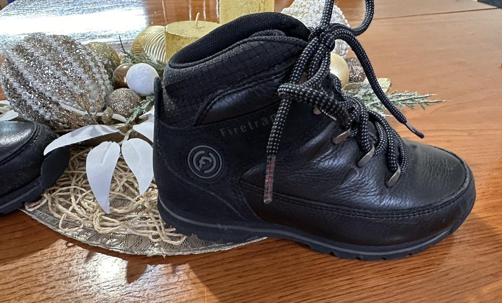 Зимни боти момче