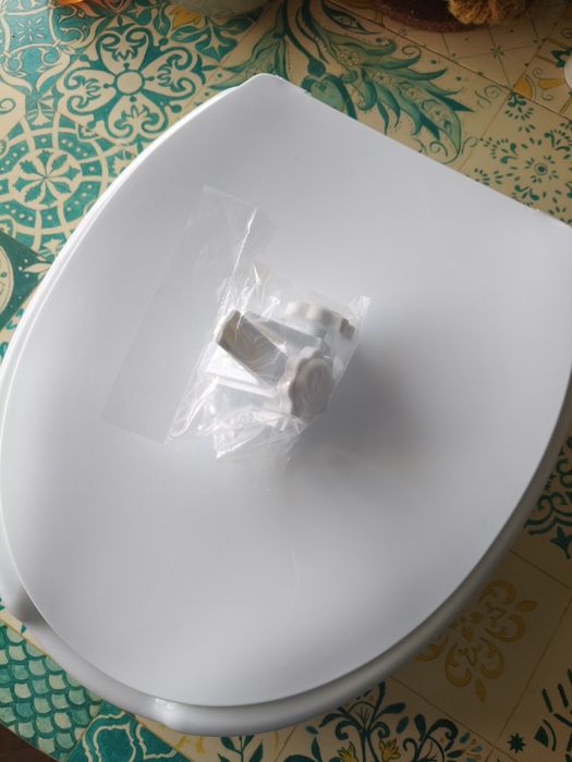 Надстройка повдигаща седалка 10см за тоалетна