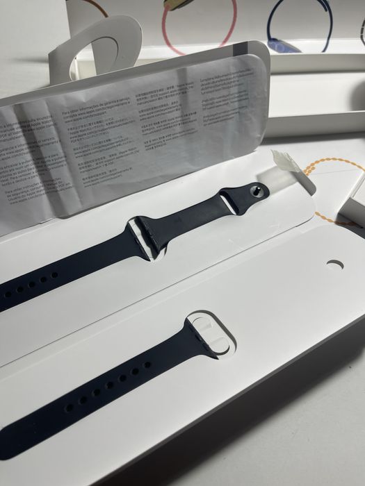 Продам Apple Watch 6 40mm