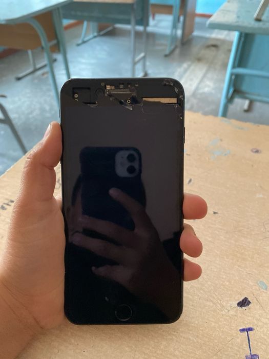 iphone 7+ ideal aybi ekrani singan