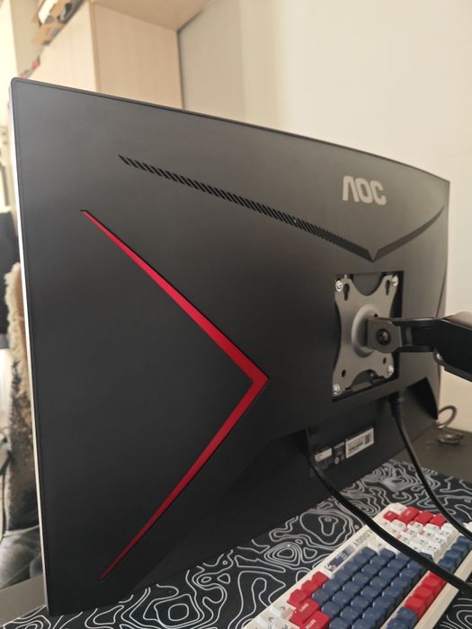 монитор AOC 2k 144ghz 27 дюймов