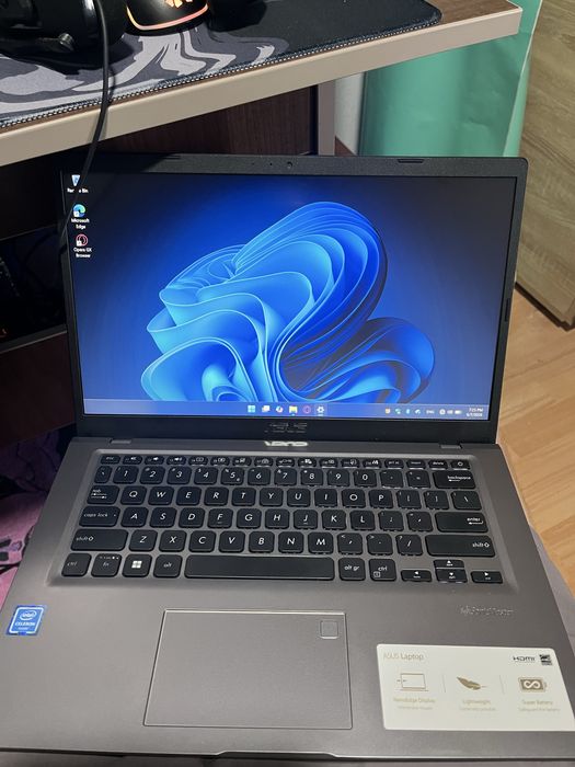 Vand Laptop Asus VivoBook