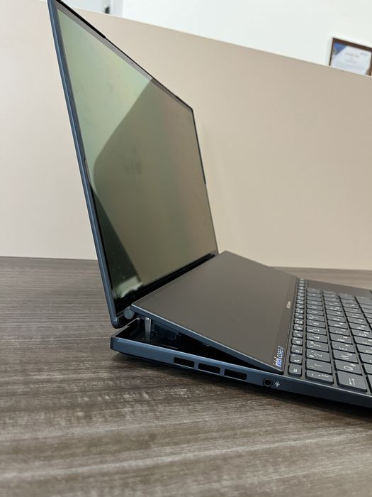 Asus zenbook pro 14 duo oled