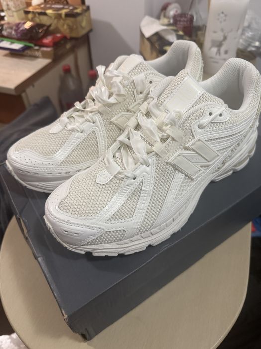 Adidasi new balance marimea 42,5