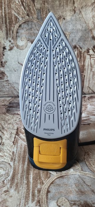 Продам утюг philips