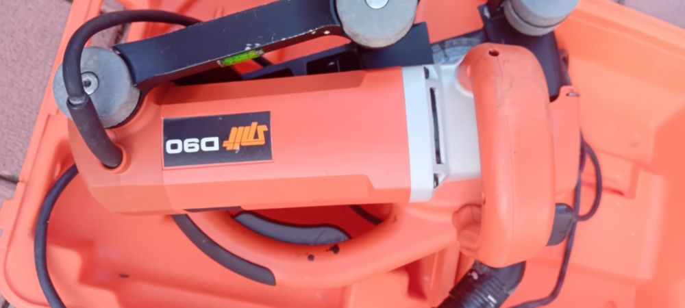 Freza pentru canelat spit D90