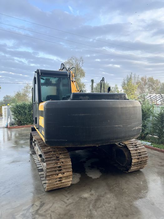 Excavator JCB 2012