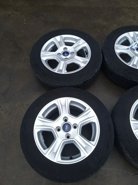 Set jante aliaj r15 cu anvelope 195/60 r15 ford transit courier et761007ab