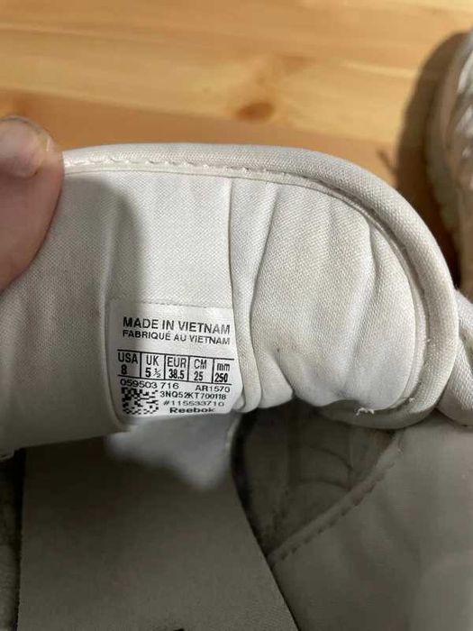 Adidasi de vara cu imprimeu editie speciala