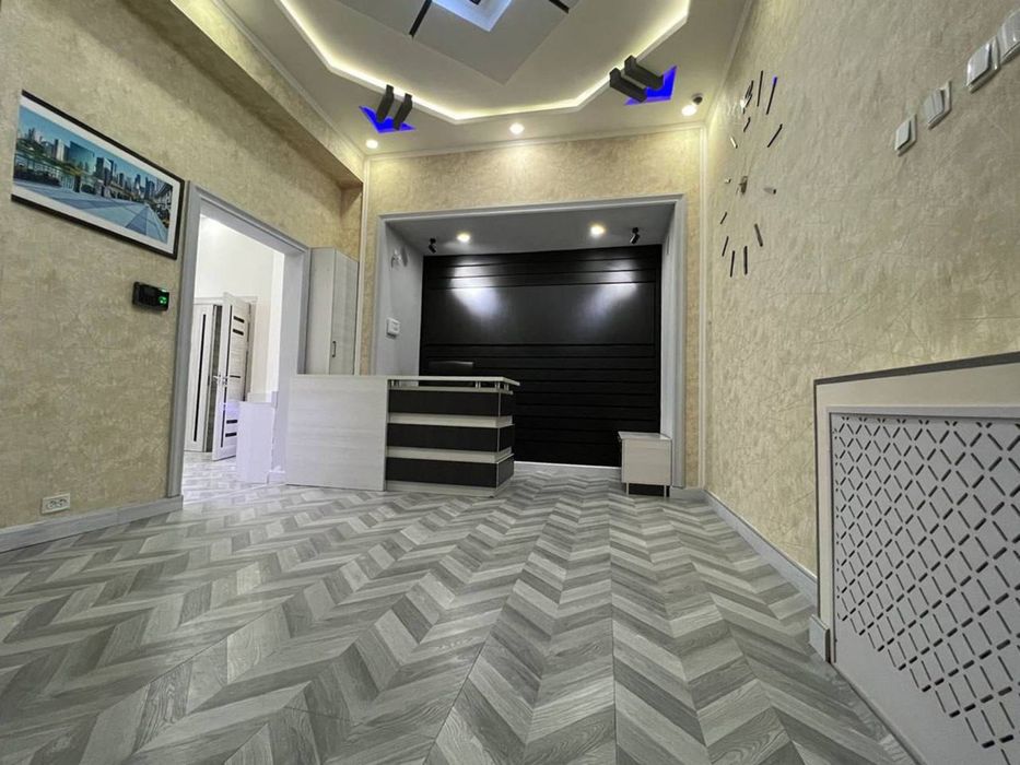 Аренда под Офис Ориентир Улица ШотаРуставели 204м2 3500$