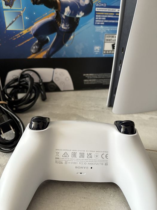 Продам приставку sonyplaystation 5 slim оригинал