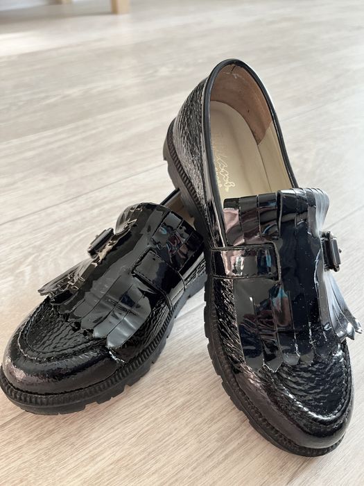 Школьная обувь