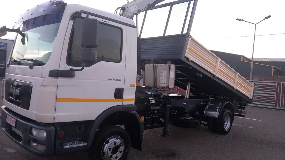 Man TGL bacula si macara