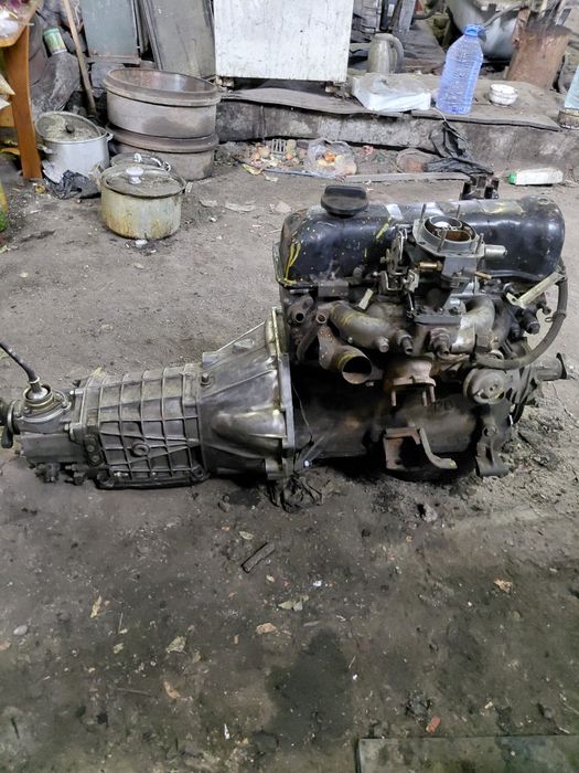 Двигатель с кпп на НИВУ 21213