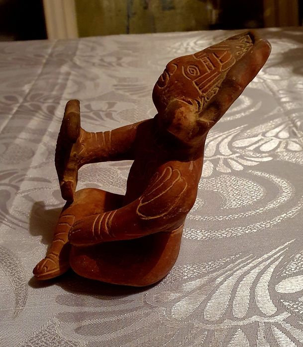 Statuie sculptata Mayas din lut de teracota