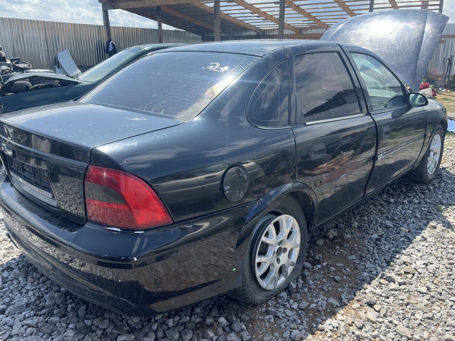 Опель ВЕКТРА В по запчасти