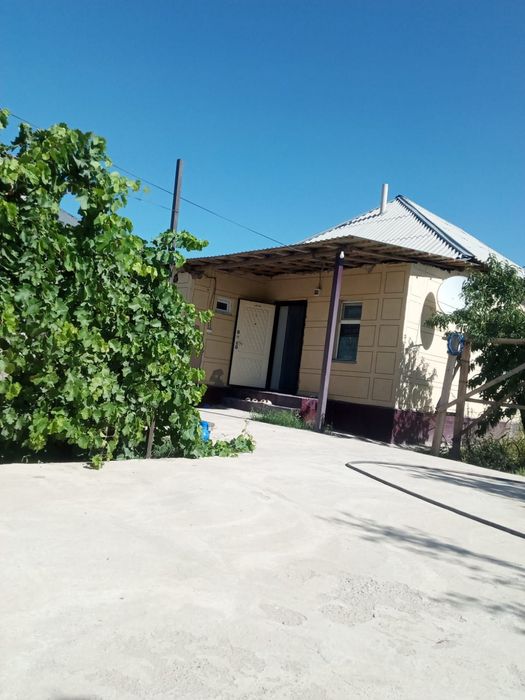 Уй сатылады  тез арада