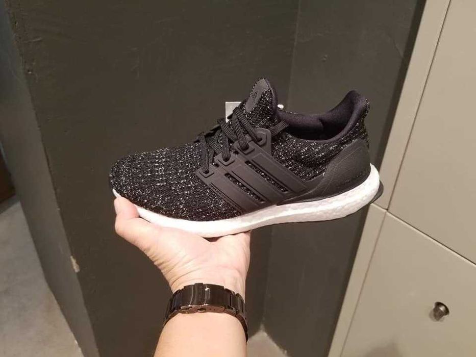 Оригинални маратонки * ADIDAS ULTRABOOST DNA * EU 36 2/3