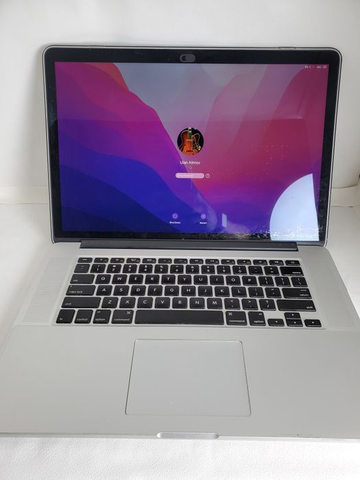 Apple MacBook Pro 15" , ретина экран