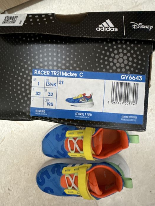Продам адидас дисней оригинал