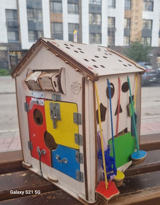 Продам 2шт  бизиборды б/у