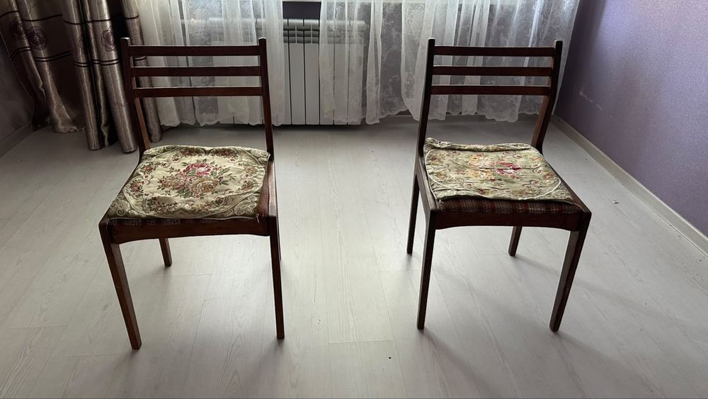 Стулья со спинкой