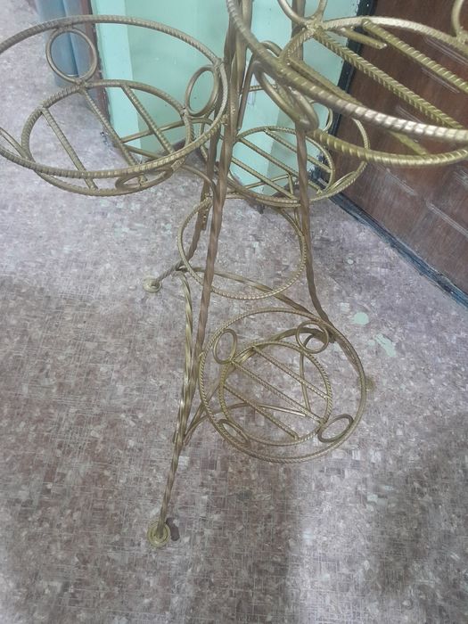 Подставка для цветов каскадная