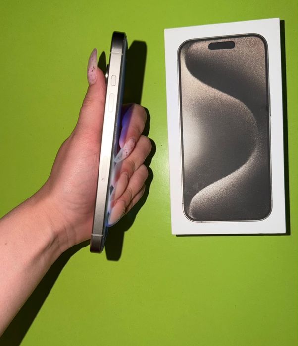 Продам Iphone 15 pro