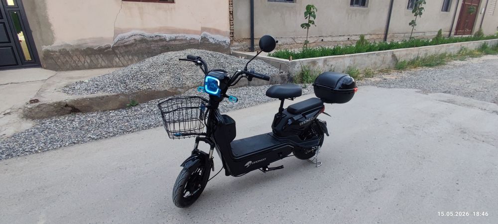 Skuter sotiladi kup yurimagan 2marta zaryatka quyilgan