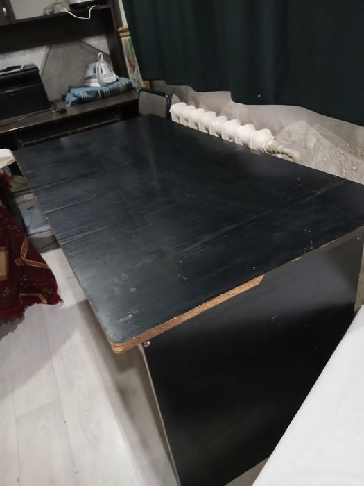 Продам компьютерный стол, б/у