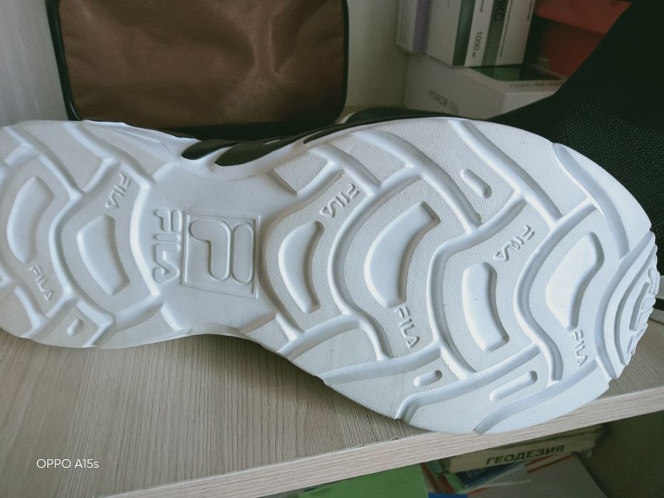 Продам новые,размер 39